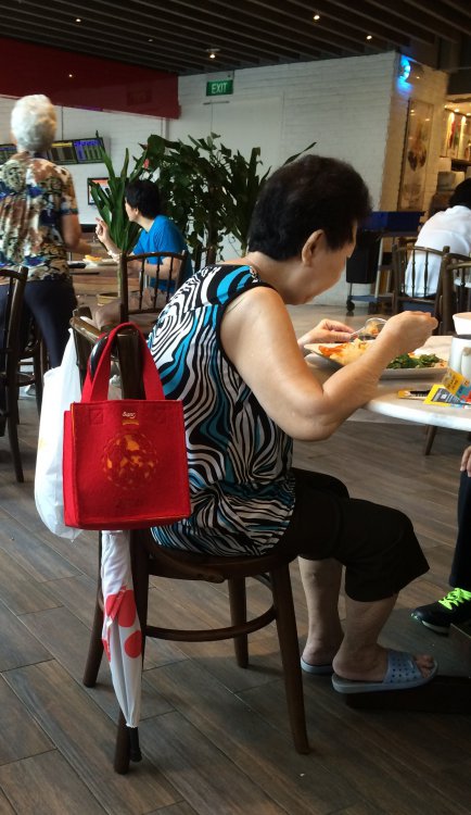 chair with form and function1.jpg